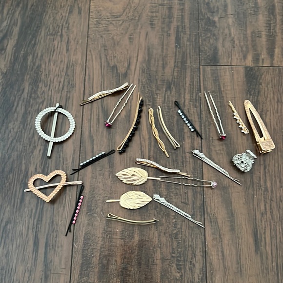 Other - Bundle of 21 cute head accessories ! Some of them are not even used.